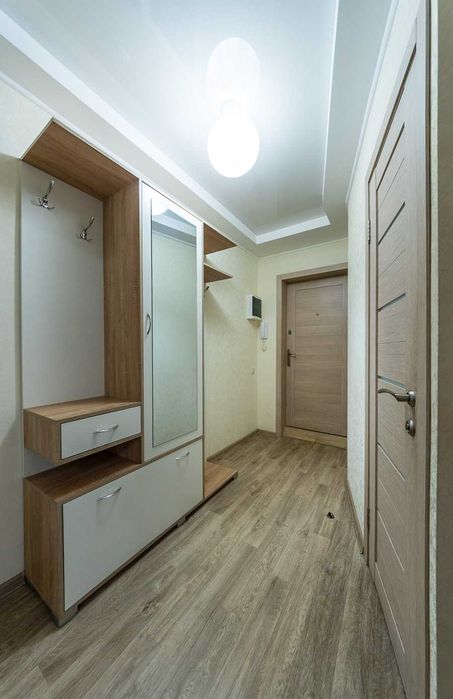 Замечательная 2-к квартира люкс метро Нивки Сырец ул Салютная