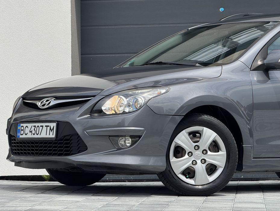 Продам Hyundai i30 2011 1.6 дизель Універсал у чудовому стані