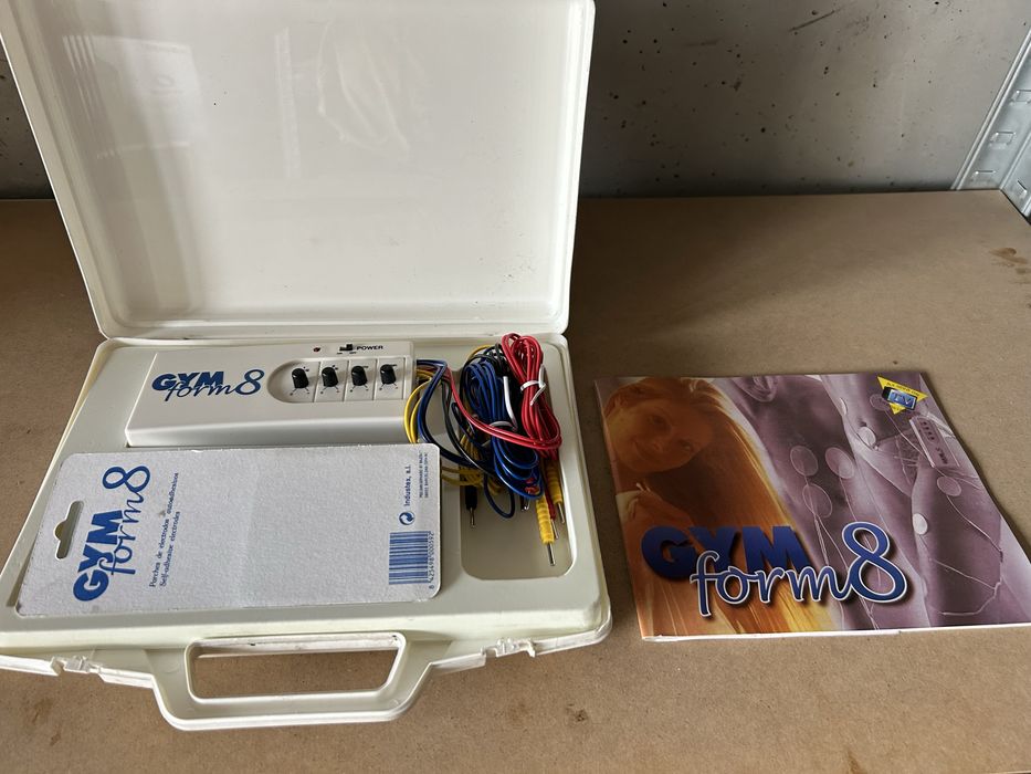Gym Form 8 – elektrostymulator mięśni EMS, komplet