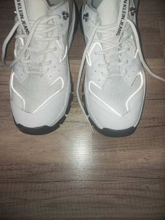 Calvin Klein buty 40