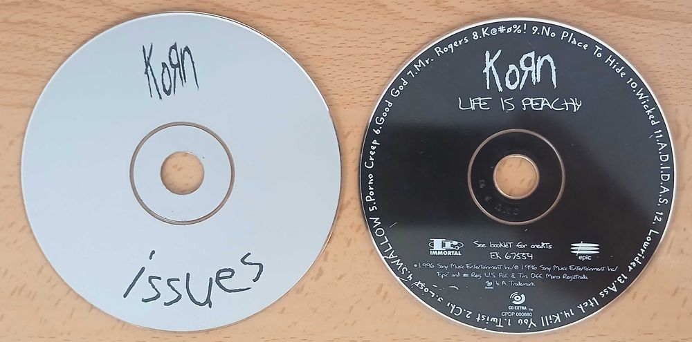 Korn - Issues + Life is Peachy (sem caixas)