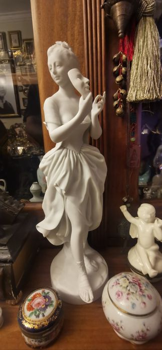 Diversas estatuetas em biscuit Vista Alegre