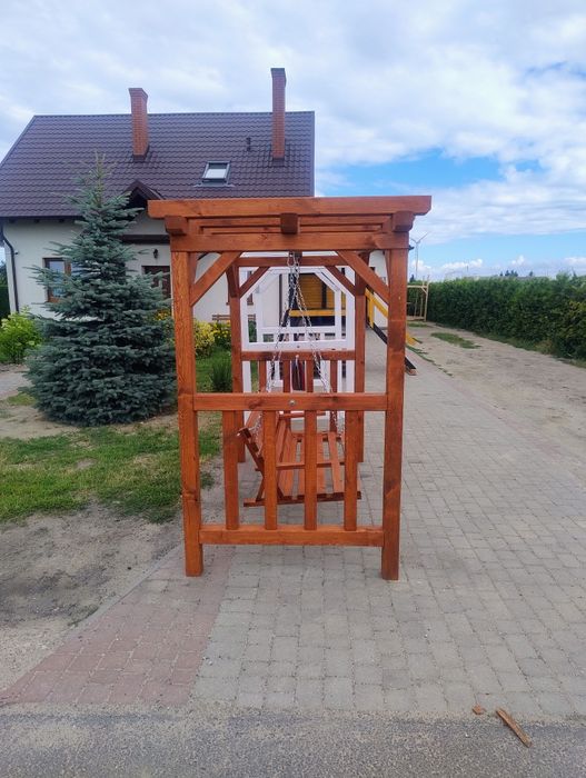 Huśtawka z ławką, pergolą i mocowaniem do hamaka