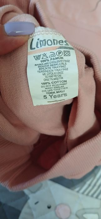 Спортивний костюм для дівчинки 110-116.