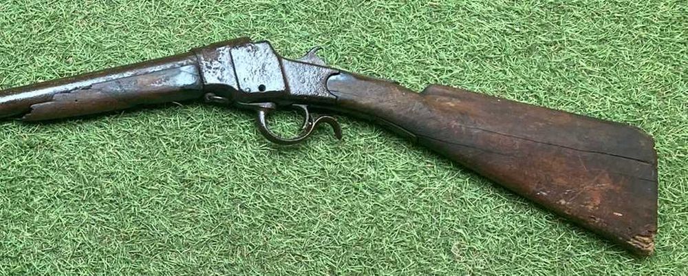 Espingarda obsoleta antiga decorativa, Hopkins & Allen, cerca 1875.