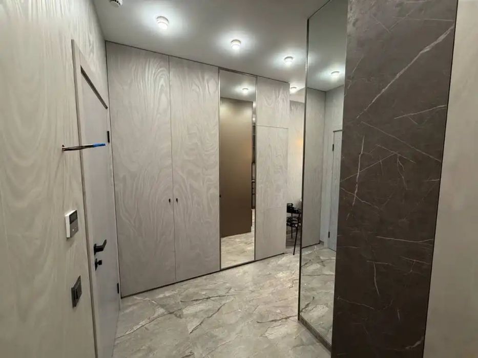 Сдам 2ком квартиру ЖК Небо паркинг генератор лифт тепло вода