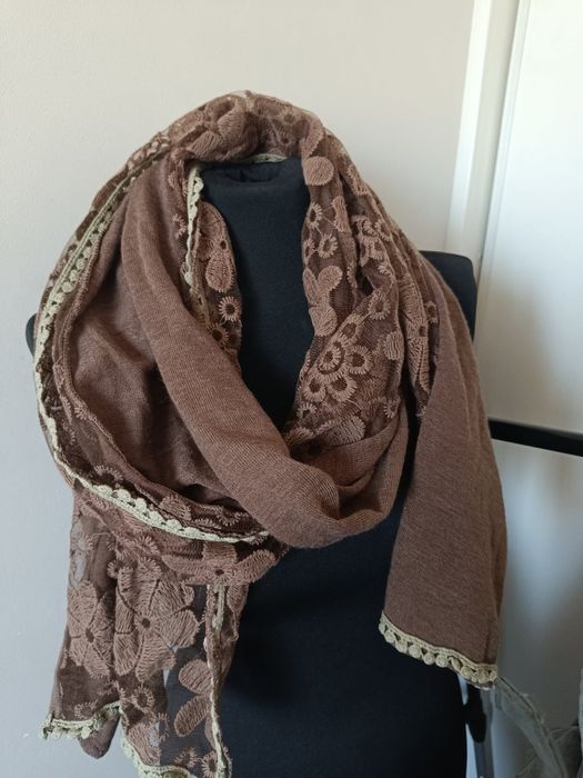 Szalik wiosna chocolate super stan piękny