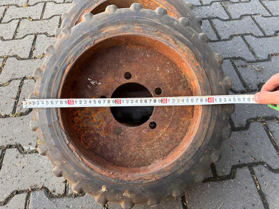 Koło koła pełne masyw nowe przyczepka
