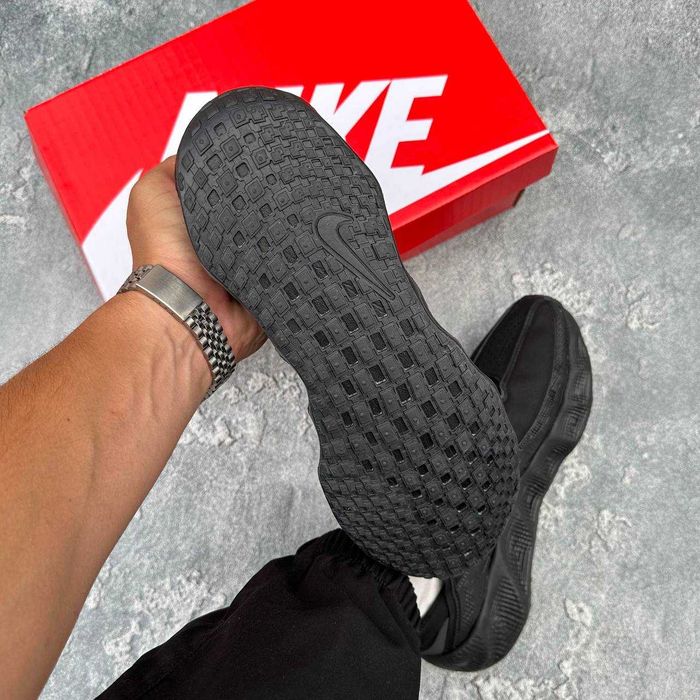 Кросівки Nike Ava Rover