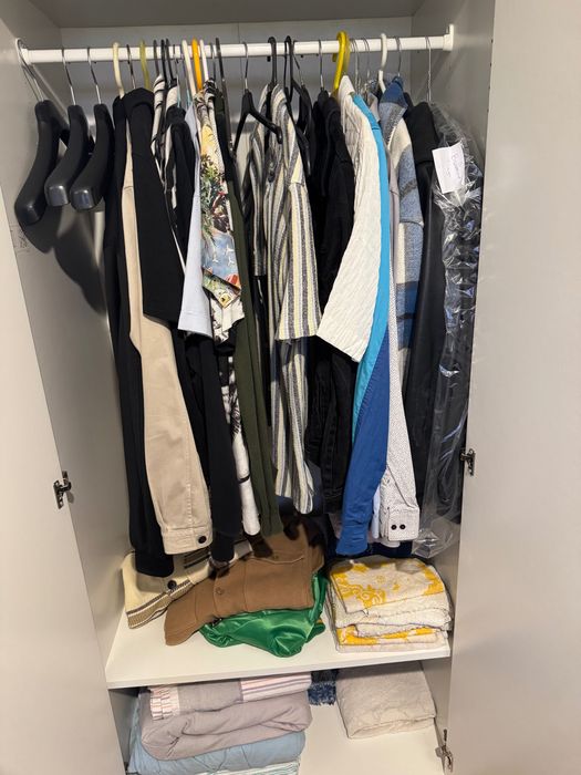 Roupeiro Branco em Excelente Estado