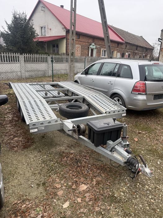 Przyczepa laweta niewiadów zadbana