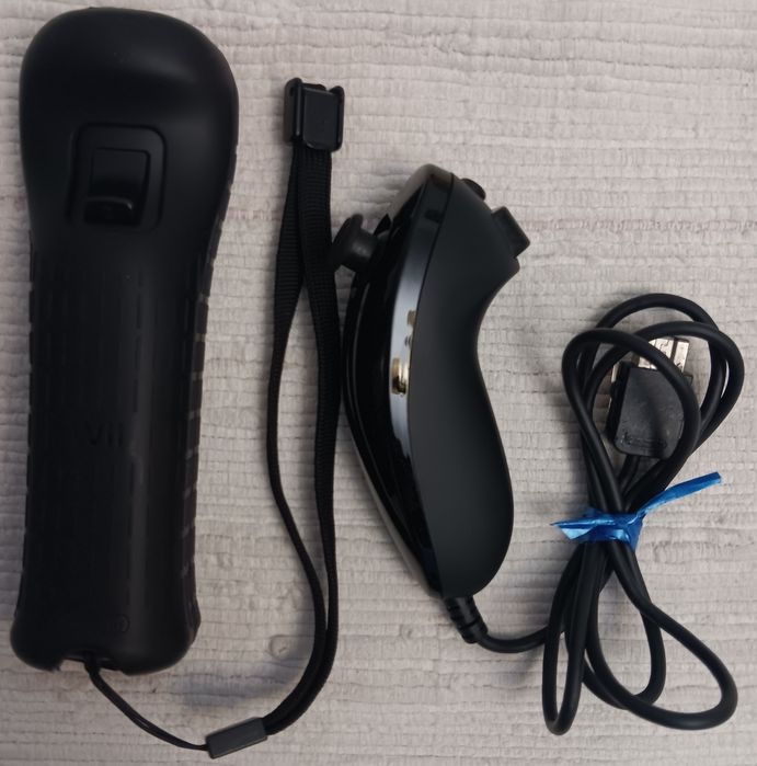 Wii Motion Plus Inside + Nunchuk Controller Set64737744362243124