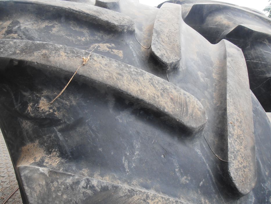 Opony 650/65 R-42