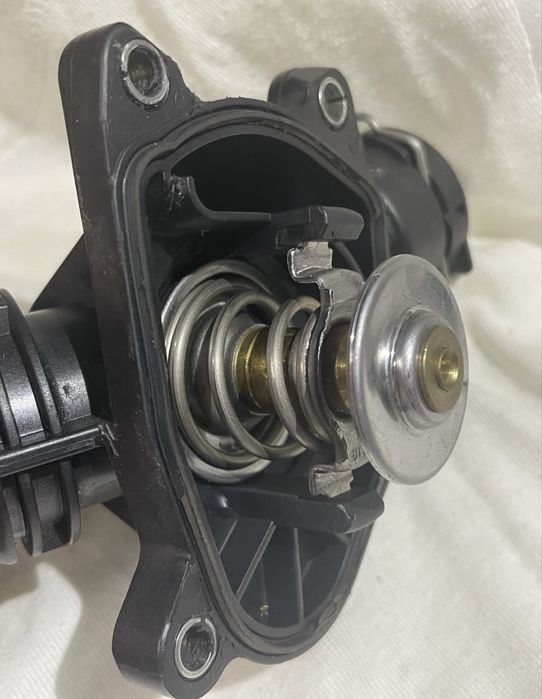 TERMÓSTATO   Bmw  serie 3 - e46