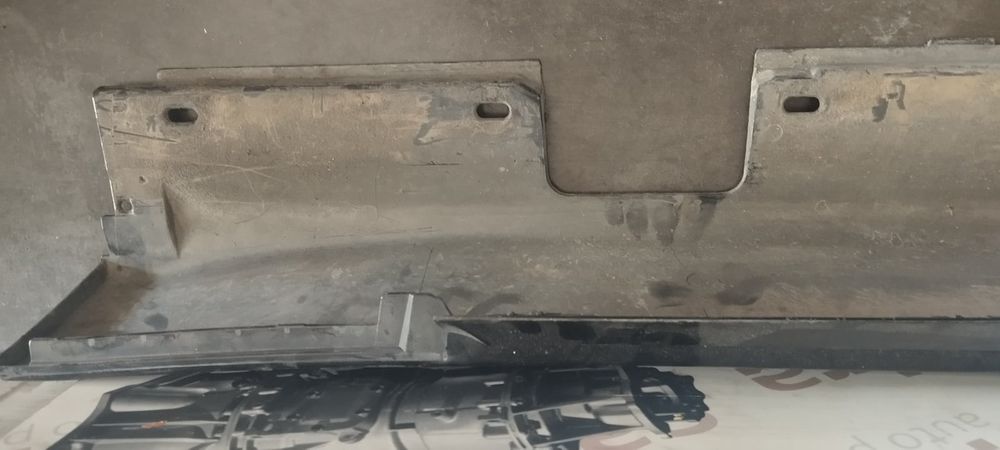 Embaladeira Esquerda BMW 5 - 51777178121