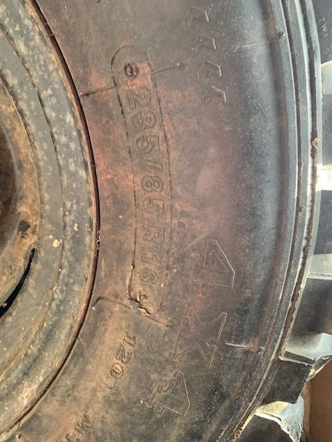 Pneus + jante 4x4 para Land Rover Serie III FEDIMA Extreme 235/85 R16