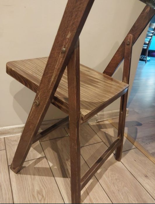 Drewniane krzesło składane