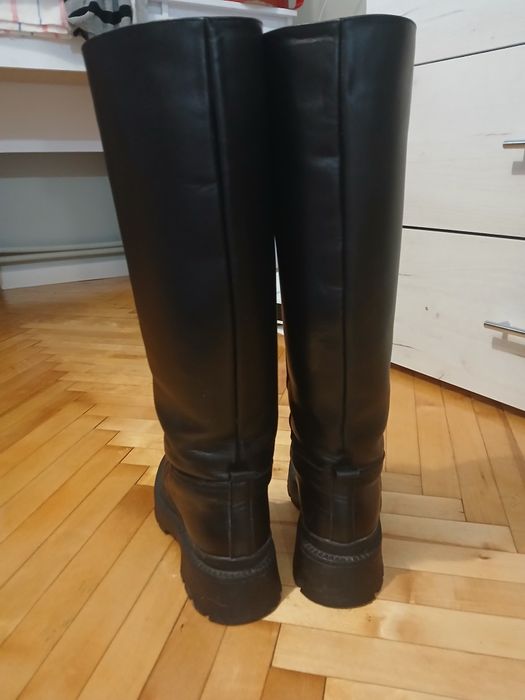 Зимові шкіряні чоботи