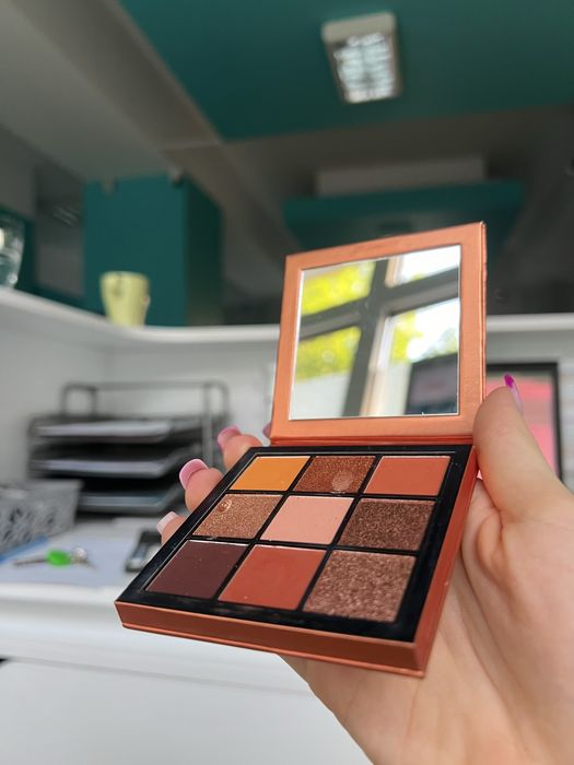 Huda beauty topaz obsessions paletka cieni