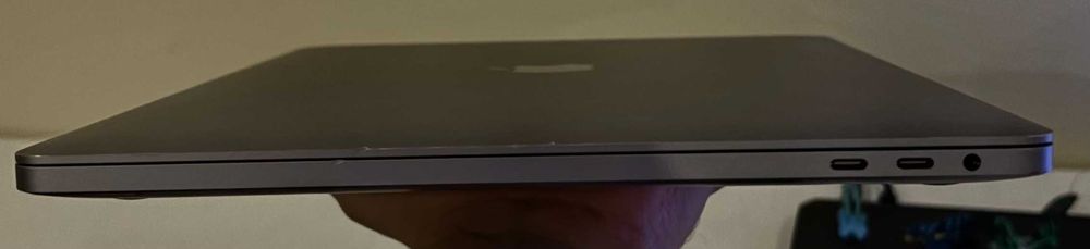 MacBook Pro 16" 2019 (i9, 32GB, 1TB)