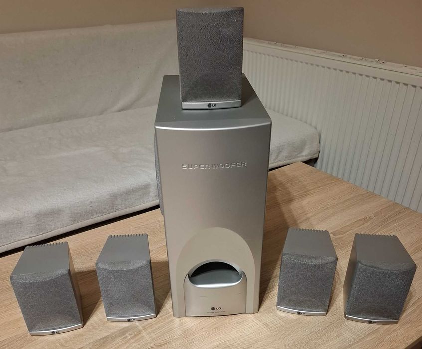 System głośników kina domowego LG