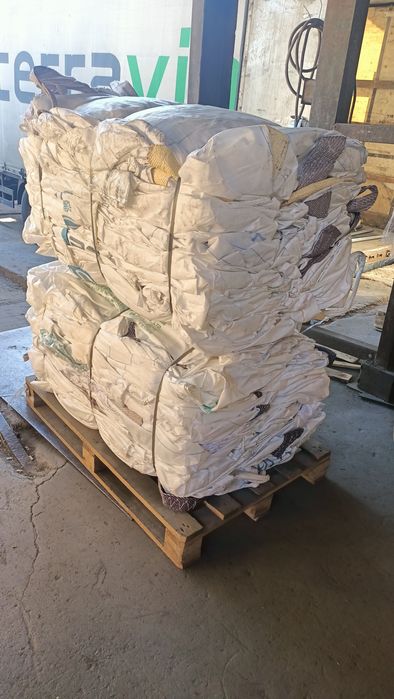 Продам биг-бег б/у,мешки,баулы.