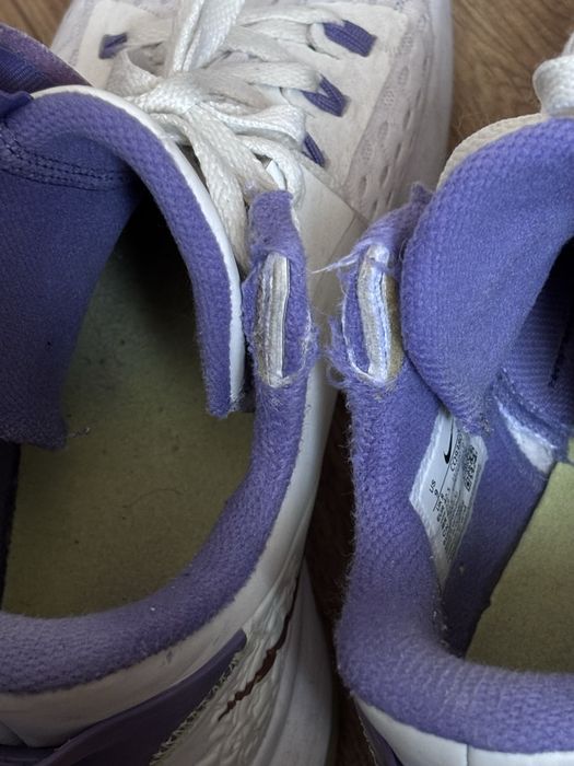 Баскетбольні кросівкі nike