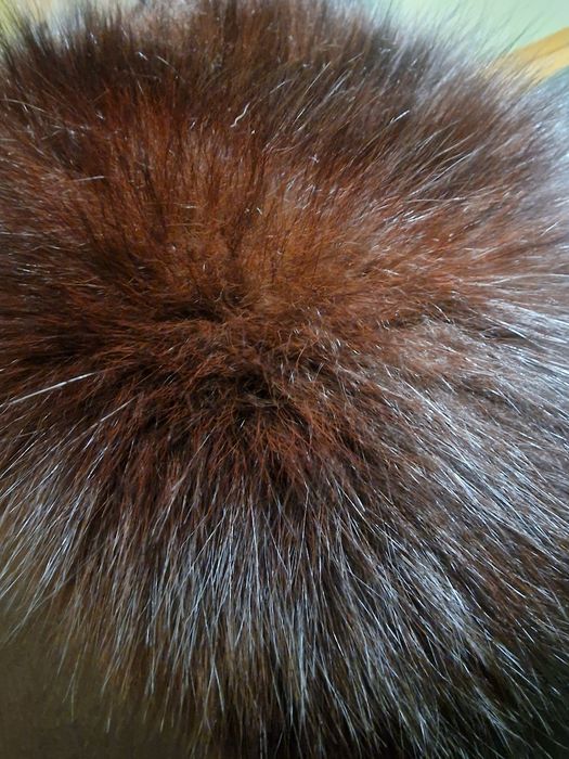 Przepiekna  czapka z lisa brazowa 50 zm.