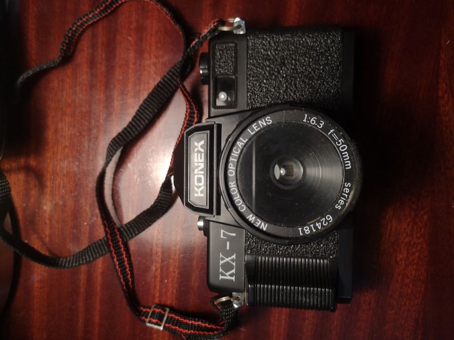 Máquina fotográfica KONEX KX-7 (artigo de coleção)