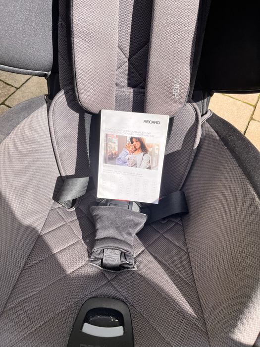 Fotelik RECARO Optiafix 9-18kg