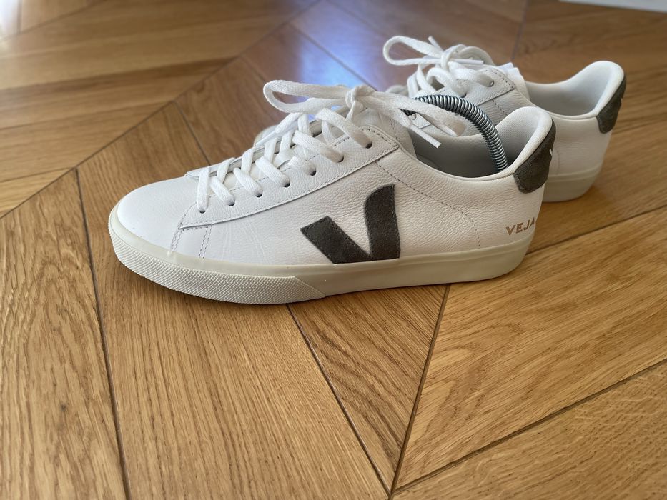 Snekersy Veja rozmiar 43,5