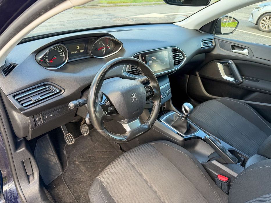 Peugeot 308 1.6 BlueHDi 120CV l 5 lugares