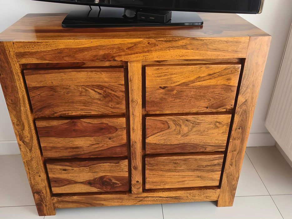 Indyjska drewniana komoda