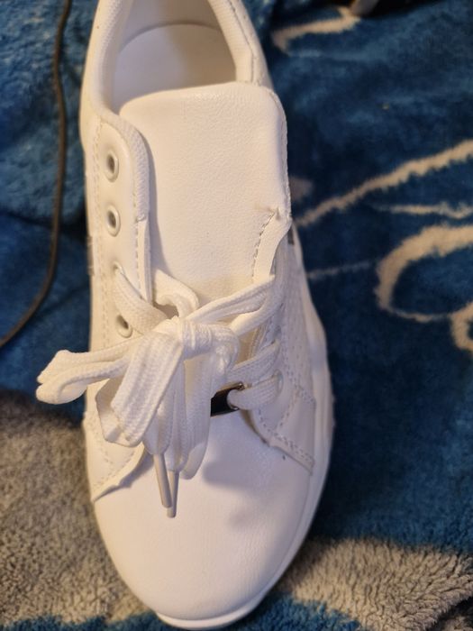 Buty addidasy białe
