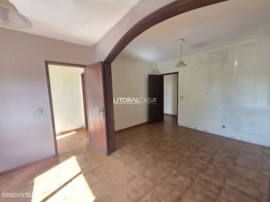 Moradia T4 em Mataduços