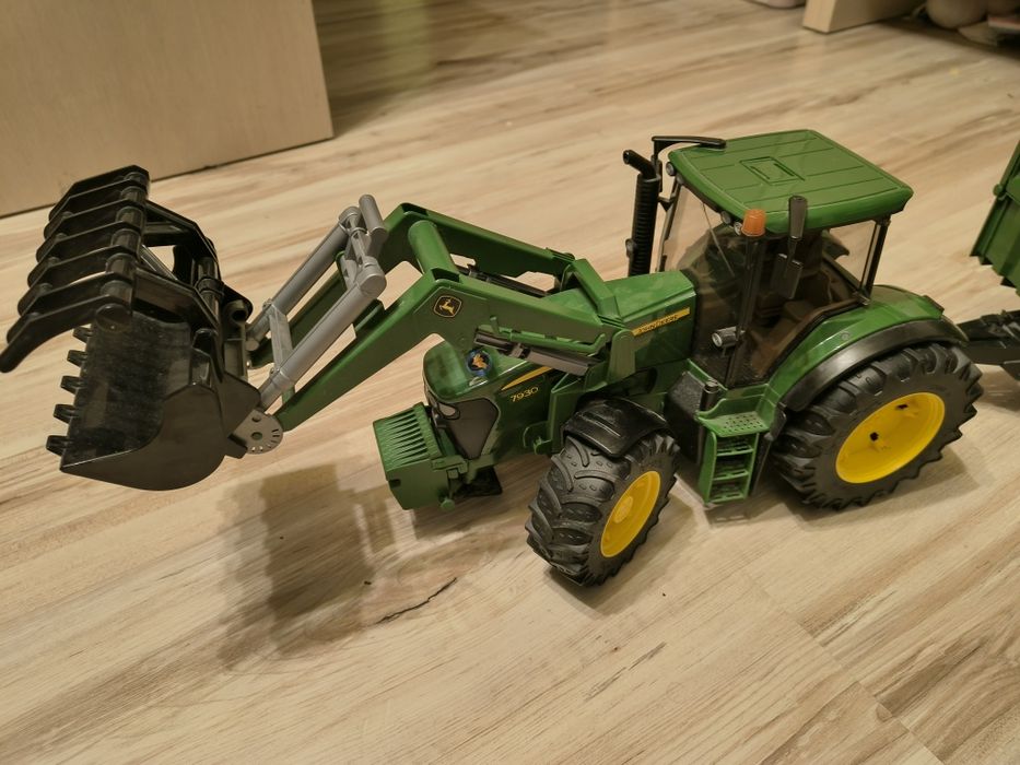 Bruder 02349 + 02582 John Deere