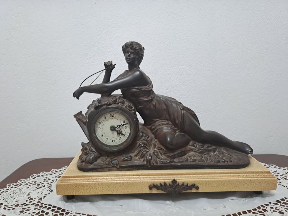 Relógio antigo de decoração