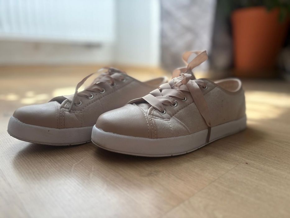 Tenisówki damskie eleganckie