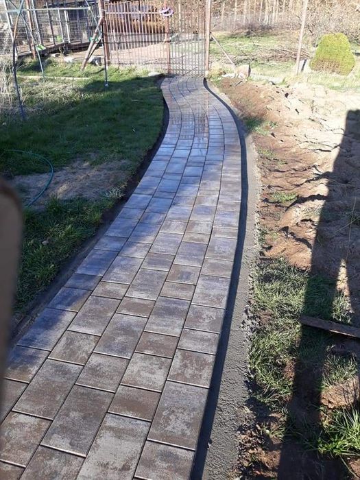 Układanie kostki brukowej