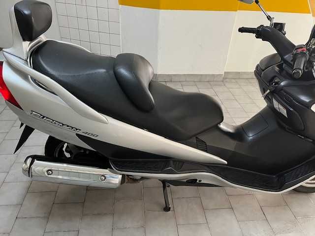 Vendo Suzuki Burgman 400 cinza metalizado
