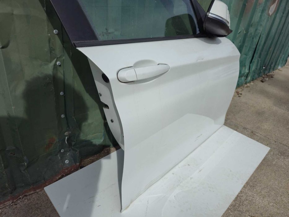 Porta frente direita BMW Serie 3 F30 F31 (2011 a 2019)