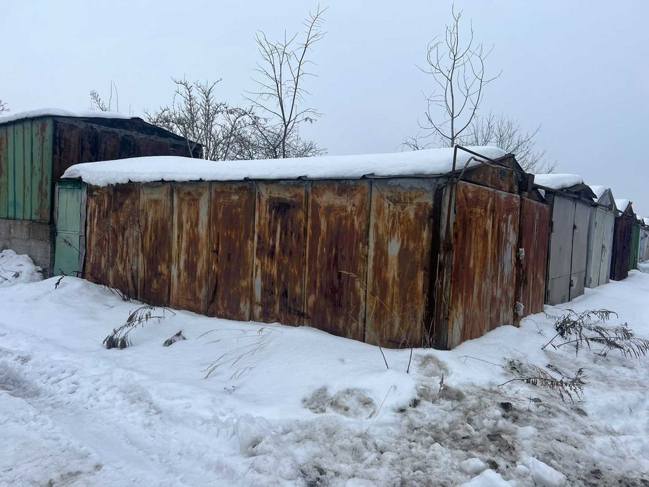 Продам гараж з місцем в гаражному кооперативі вул. Авіаційна 24А