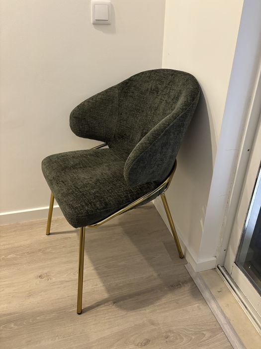 Conjunto de duas cadeiras em tecido e  metal