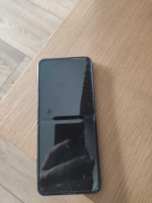 Vende se Samsung zflip3