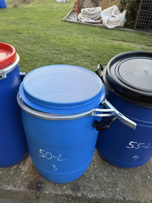 Beczka plastikowa zamykana