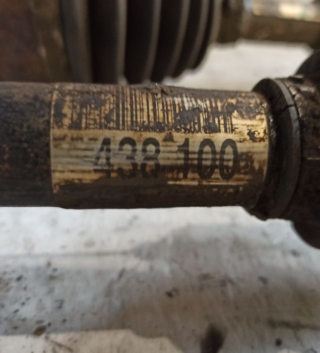 Приводний вал полуось піввісь нісан примера п12 Nissan Primera P12 1.9