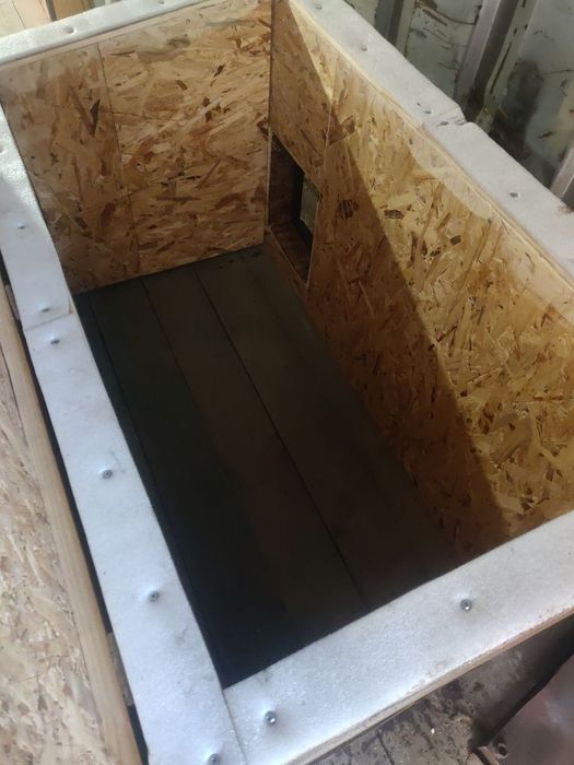 Собачья будка утепленная