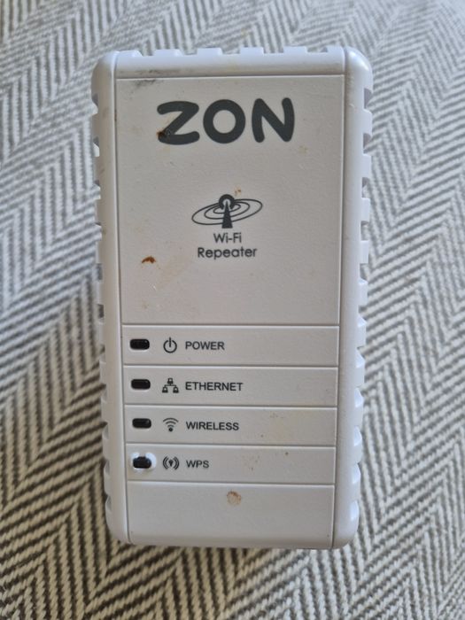 Wifi extender. Network signal amplifier64738680214786123