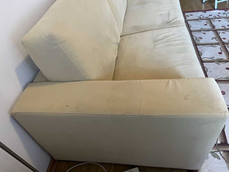Sofá Bege com Cama
