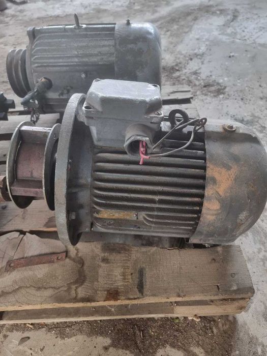 Рабочие электродвигатели МТF 012-6, 4АМ, АО2 по 2.2, 5.5, 7.5, 15 кВт.